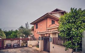 Travelershome Ciampino B&Bs